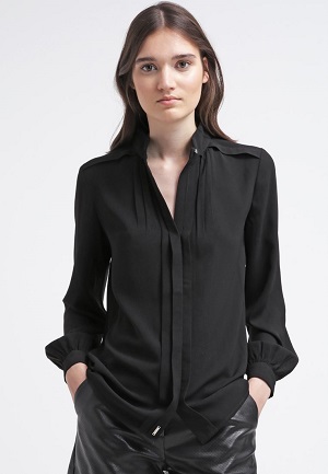 Lang bluse i sort