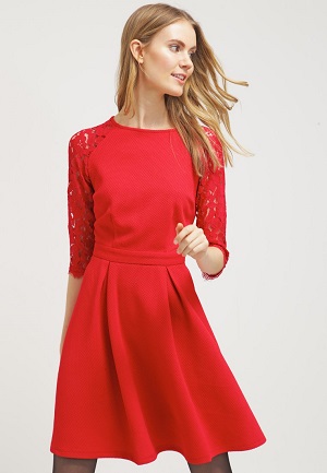 Rød Dorothy Perkins kjole