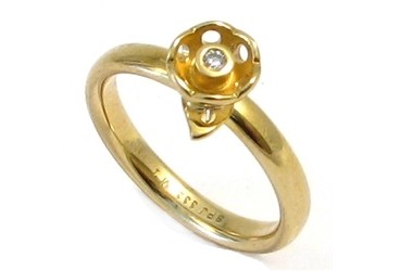 Spinning guldring med blomst forside
